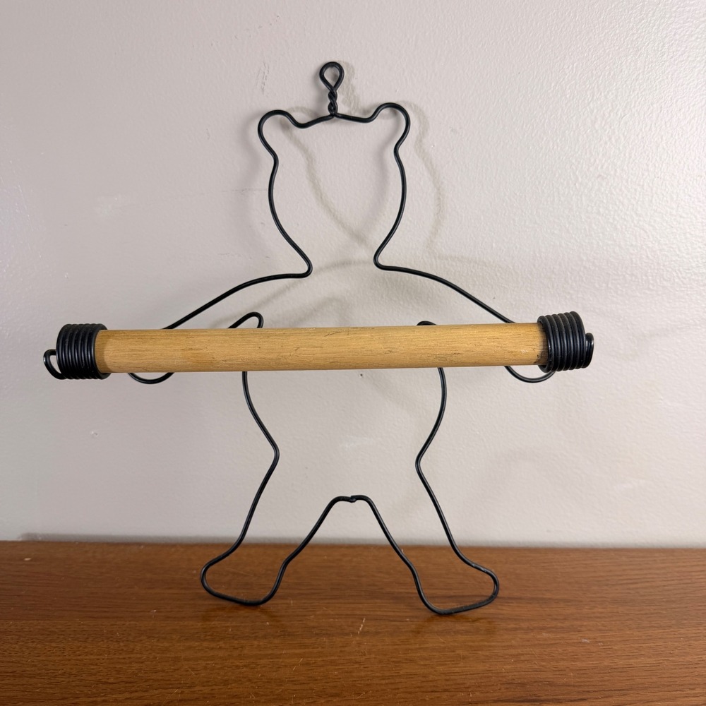 Primitive Country Teddy Bear Wire Wall Towel Holder Wood Dowel Farmhouse Decor